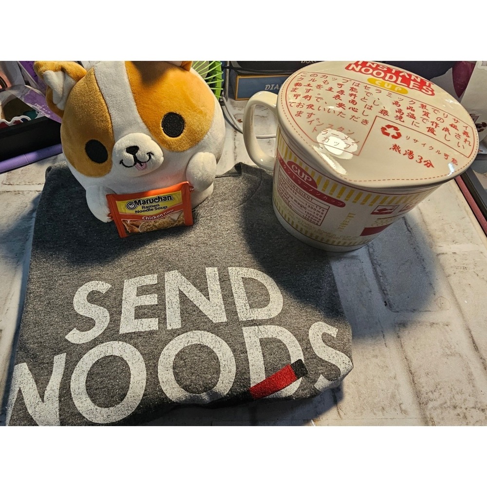 Ramen Noodle 3 Pc Gift Set Unisex Large Gray Send Noods Corgi Plush And Mug